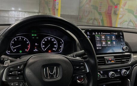 Honda Accord IX рестайлинг, 2018 год, 2 600 000 рублей, 9 фотография