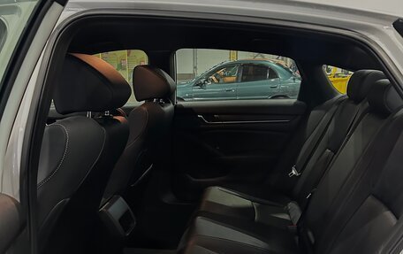 Honda Accord IX рестайлинг, 2018 год, 2 600 000 рублей, 24 фотография