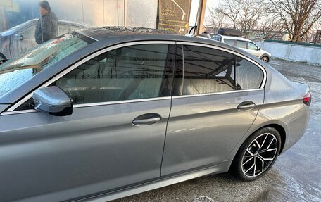 BMW 5 серия, 2022 год, 7 100 000 рублей, 10 фотография
