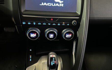 Jaguar E-Pace, 2019 год, 3 500 000 рублей, 8 фотография