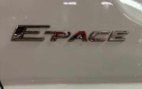 Jaguar E-Pace, 2019 год, 3 500 000 рублей, 18 фотография