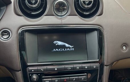 Jaguar XJ IV (X351), 2016 год, 3 950 000 рублей, 9 фотография