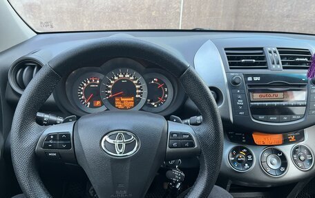 Toyota RAV4, 2011 год, 2 000 000 рублей, 12 фотография