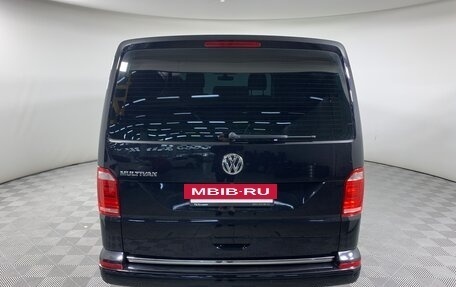 Volkswagen Multivan T6 рестайлинг, 2018 год, 3 999 000 рублей, 6 фотография