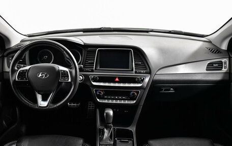 Hyundai Sonata VII, 2018 год, 1 925 000 рублей, 13 фотография