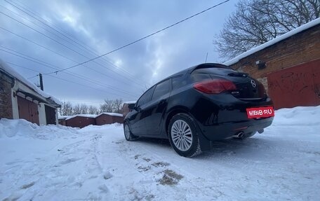 Opel Astra J, 2011 год, 840 000 рублей, 4 фотография