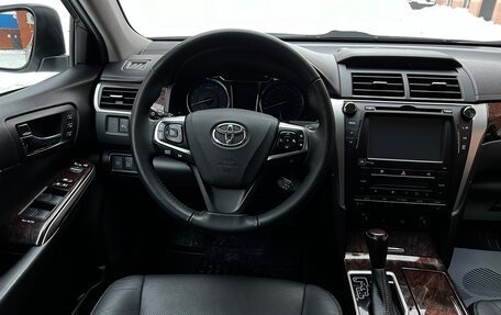 Toyota Camry, 2018 год, 2 290 000 рублей, 13 фотография