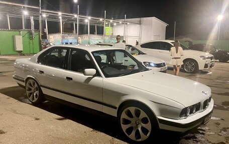 BMW 5 серия, 1992 год, 699 999 рублей, 18 фотография