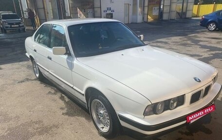 BMW 5 серия, 1992 год, 699 999 рублей, 12 фотография
