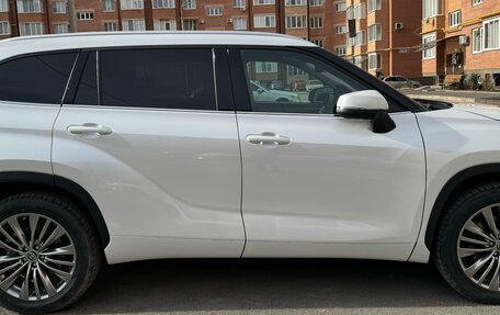 Toyota Highlander, 2023 год, 7 000 000 рублей, 7 фотография