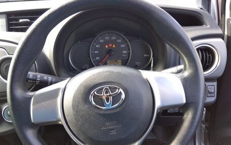 Toyota Vitz, 2014 год, 680 000 рублей, 5 фотография