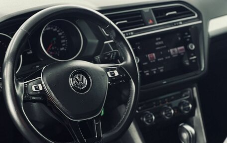 Volkswagen Tiguan II, 2019 год, 2 685 000 рублей, 15 фотография