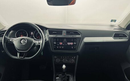 Volkswagen Tiguan II, 2019 год, 2 685 000 рублей, 23 фотография