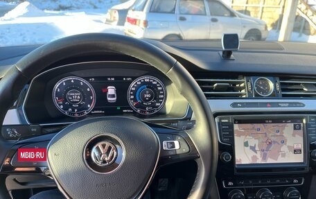 Volkswagen Passat B8 рестайлинг, 2015 год, 1 850 000 рублей, 17 фотография