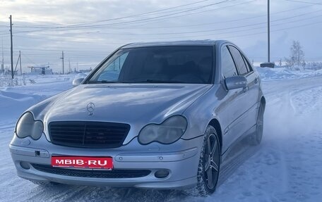 Mercedes-Benz C-Класс, 2001 год, 700 000 рублей, 1 фотография