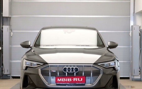 Audi e-tron I, 2020 год, 6 490 000 рублей, 2 фотография