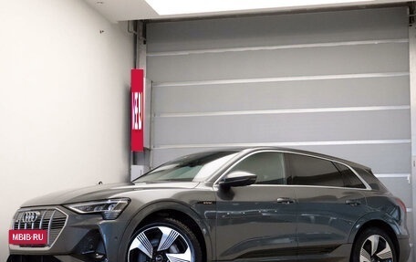 Audi e-tron I, 2020 год, 6 490 000 рублей, 29 фотография