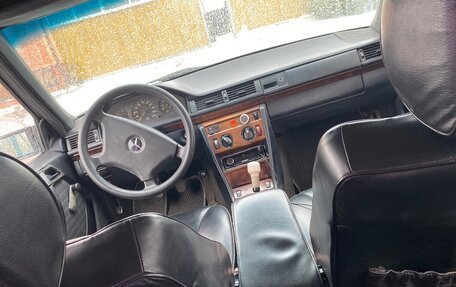 Mercedes-Benz E-Класс, 1996 год, 270 000 рублей, 6 фотография