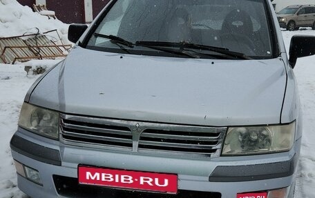 Mitsubishi Space Wagon III, 2001 год, 320 000 рублей, 1 фотография