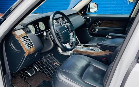 Land Rover Range Rover IV рестайлинг, 2018 год, 11 000 000 рублей, 22 фотография