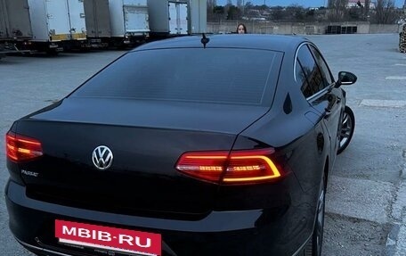 Volkswagen Passat B8 рестайлинг, 2018 год, 2 850 000 рублей, 3 фотография