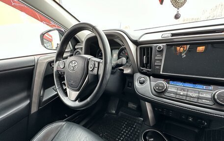 Toyota RAV4, 2018 год, 2 950 000 рублей, 8 фотография