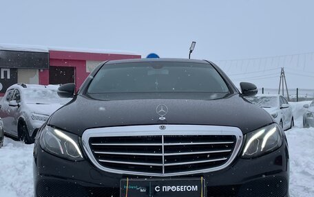 Mercedes-Benz E-Класс, 2018 год, 2 745 000 рублей, 2 фотография
