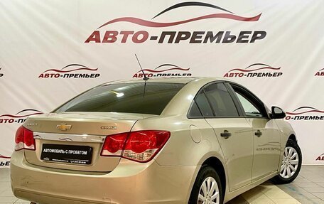 Chevrolet Cruze II, 2011 год, 685 000 рублей, 4 фотография