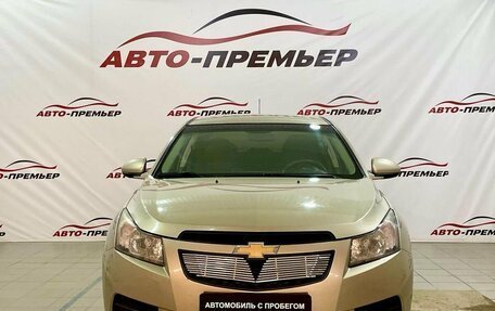 Chevrolet Cruze II, 2011 год, 685 000 рублей, 2 фотография