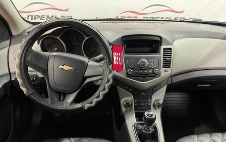 Chevrolet Cruze II, 2011 год, 685 000 рублей, 8 фотография