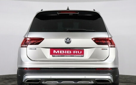 Volkswagen Tiguan II, 2019 год, 2 899 000 рублей, 6 фотография
