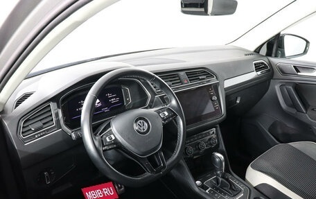 Volkswagen Tiguan II, 2019 год, 2 899 000 рублей, 9 фотография