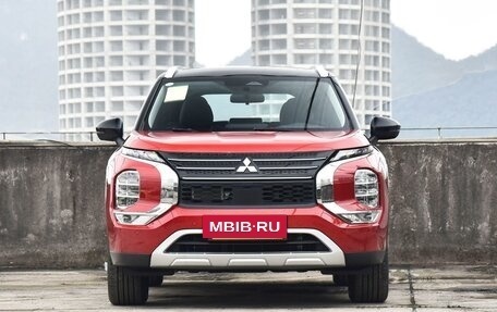 Mitsubishi Outlander, 2024 год, 3 450 000 рублей, 2 фотография