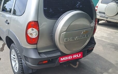 Chevrolet Niva I рестайлинг, 2010 год, 715 000 рублей, 2 фотография