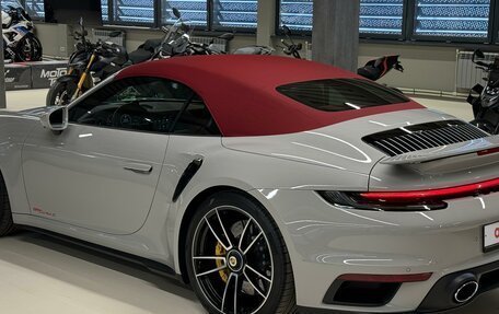 Porsche 911, 2022 год, 40 000 000 рублей, 7 фотография