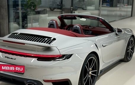 Porsche 911, 2022 год, 40 000 000 рублей, 3 фотография