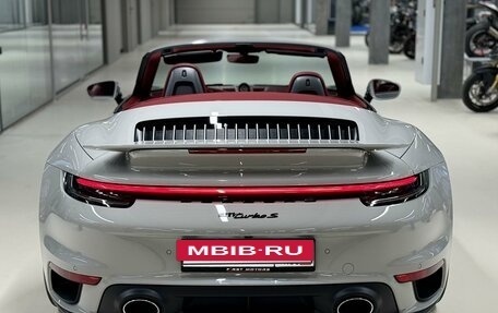 Porsche 911, 2022 год, 40 000 000 рублей, 5 фотография