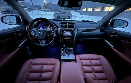 Toyota Camry, 2017 год, 2 999 999 рублей, 10 фотография
