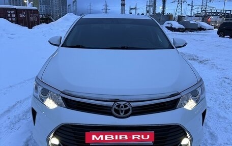 Toyota Camry, 2017 год, 2 999 999 рублей, 6 фотография