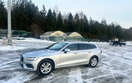 Volvo V60 II, 2019 год, 2 430 000 рублей, 2 фотография