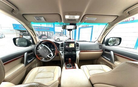 Toyota Land Cruiser 200, 2012 год, 4 068 000 рублей, 10 фотография