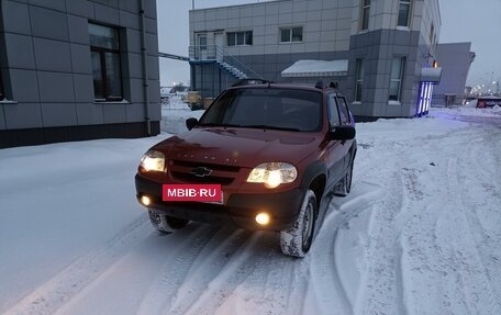Chevrolet Niva I рестайлинг, 2010 год, 470 000 рублей, 3 фотография