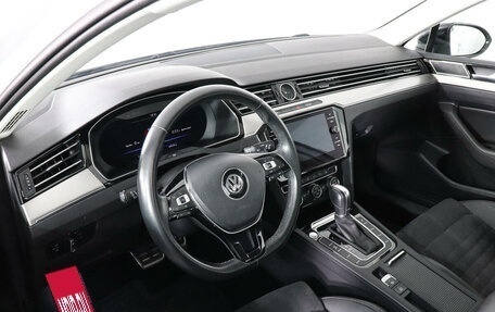 Volkswagen Passat B8 рестайлинг, 2019 год, 2 798 000 рублей, 10 фотография