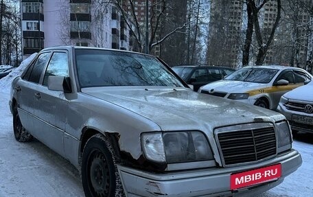 Mercedes-Benz E-Класс, 1995 год, 180 000 рублей, 2 фотография