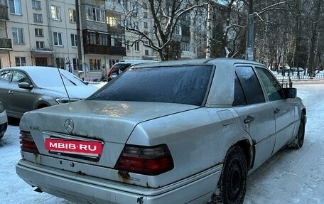 Mercedes-Benz E-Класс, 1995 год, 180 000 рублей, 4 фотография