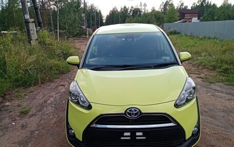 Toyota Sienta II, 2018 год, 1 700 000 рублей, 2 фотография