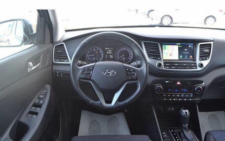Hyundai Tucson III, 2018 год, 2 350 000 рублей, 17 фотография