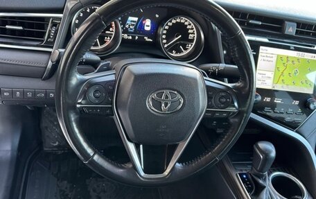 Toyota Camry, 2019 год, 3 390 000 рублей, 15 фотография