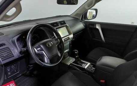 Toyota Land Cruiser Prado 150 рестайлинг 2, 2019 год, 5 380 000 рублей, 9 фотография