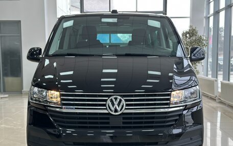Volkswagen Multivan T6 рестайлинг, 2022 год, 7 900 000 рублей, 2 фотография
